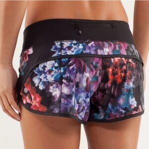 Lululemon Run: Speed Short Spring Has Sprung Multi / Black | 6 | Rare